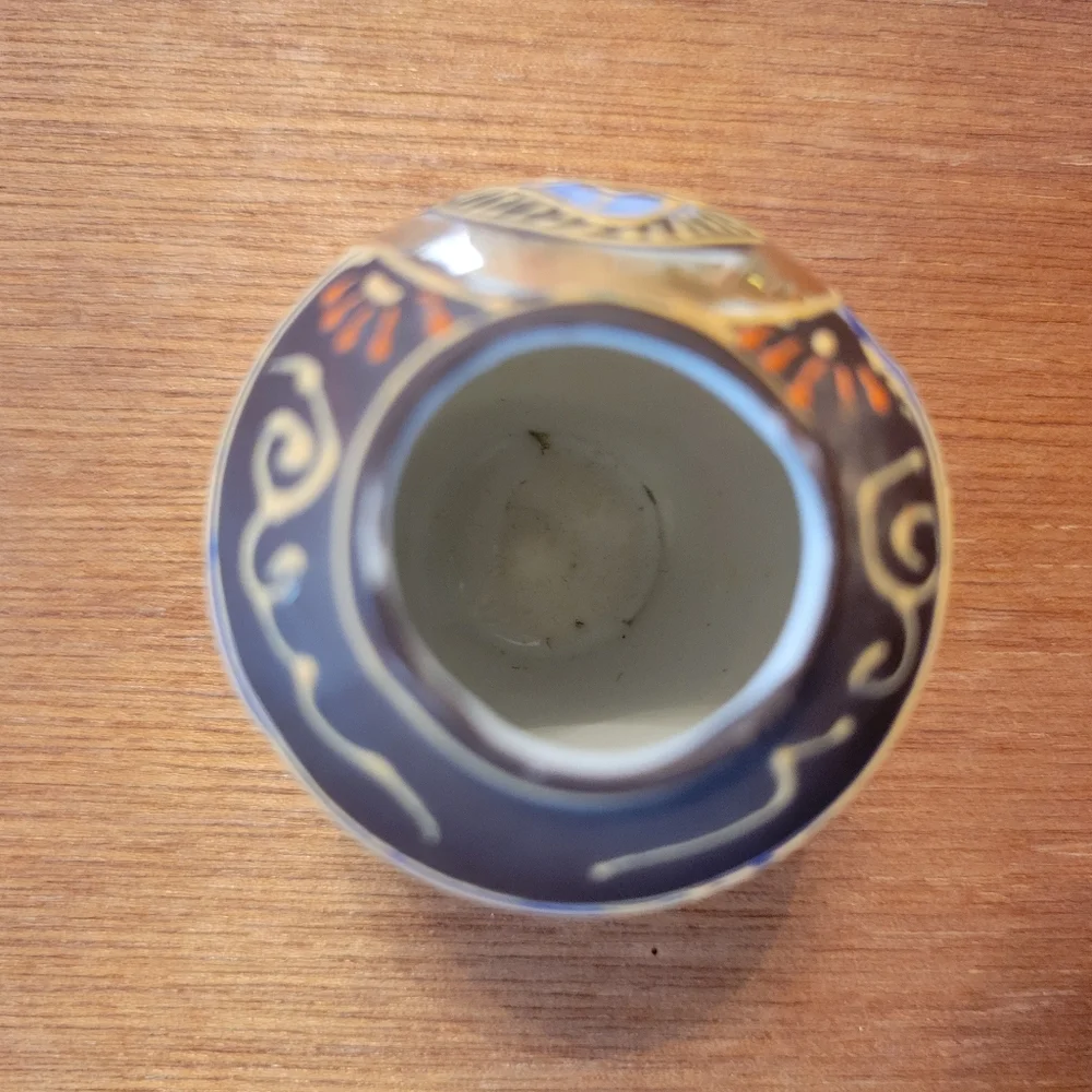 Vintage Moriage Style Small Vase ~ Made in Japan ~ Hand-painted detail ~ Pretty!
